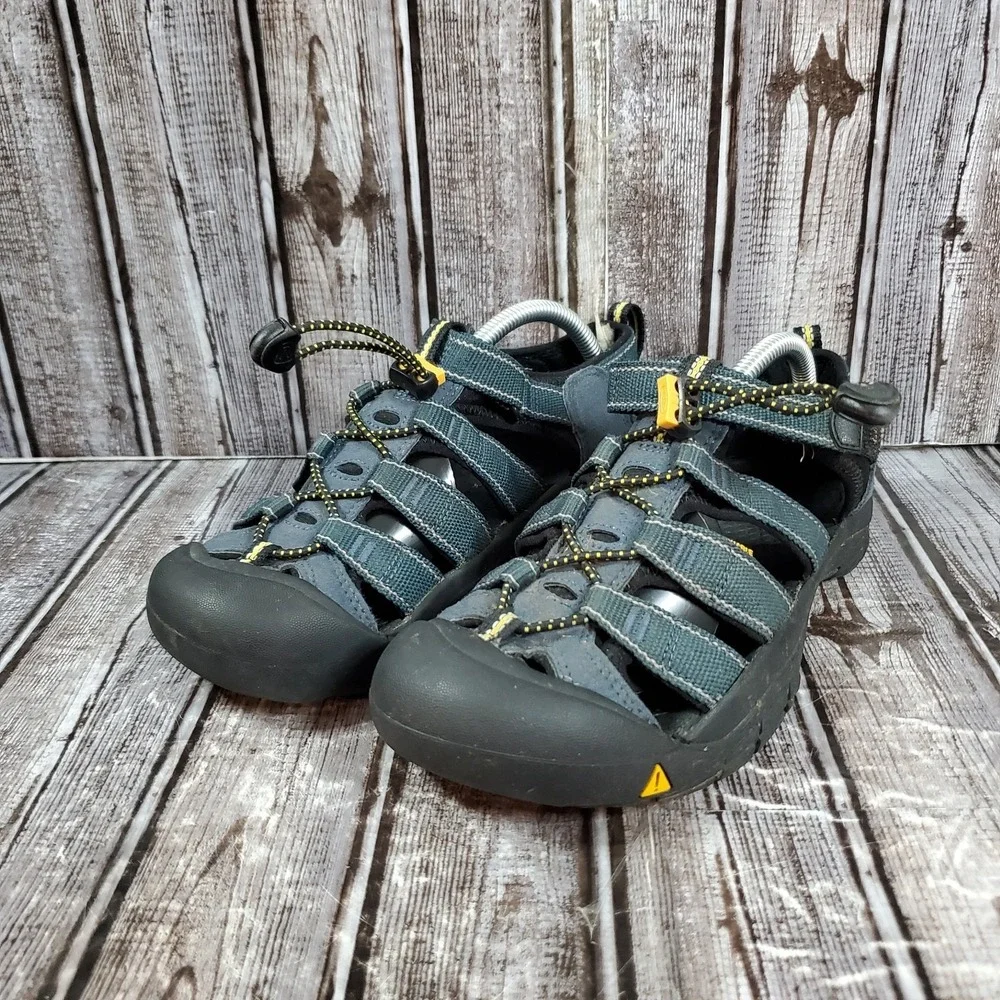 Keen Youth Newport H2 Waterproof Sandals Green Blue Hiking Outdoor Trail Size 5